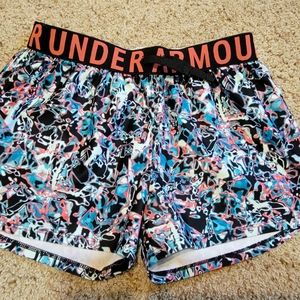 Under Armour Girls Athletic Shorts Size YLG, Multicolored